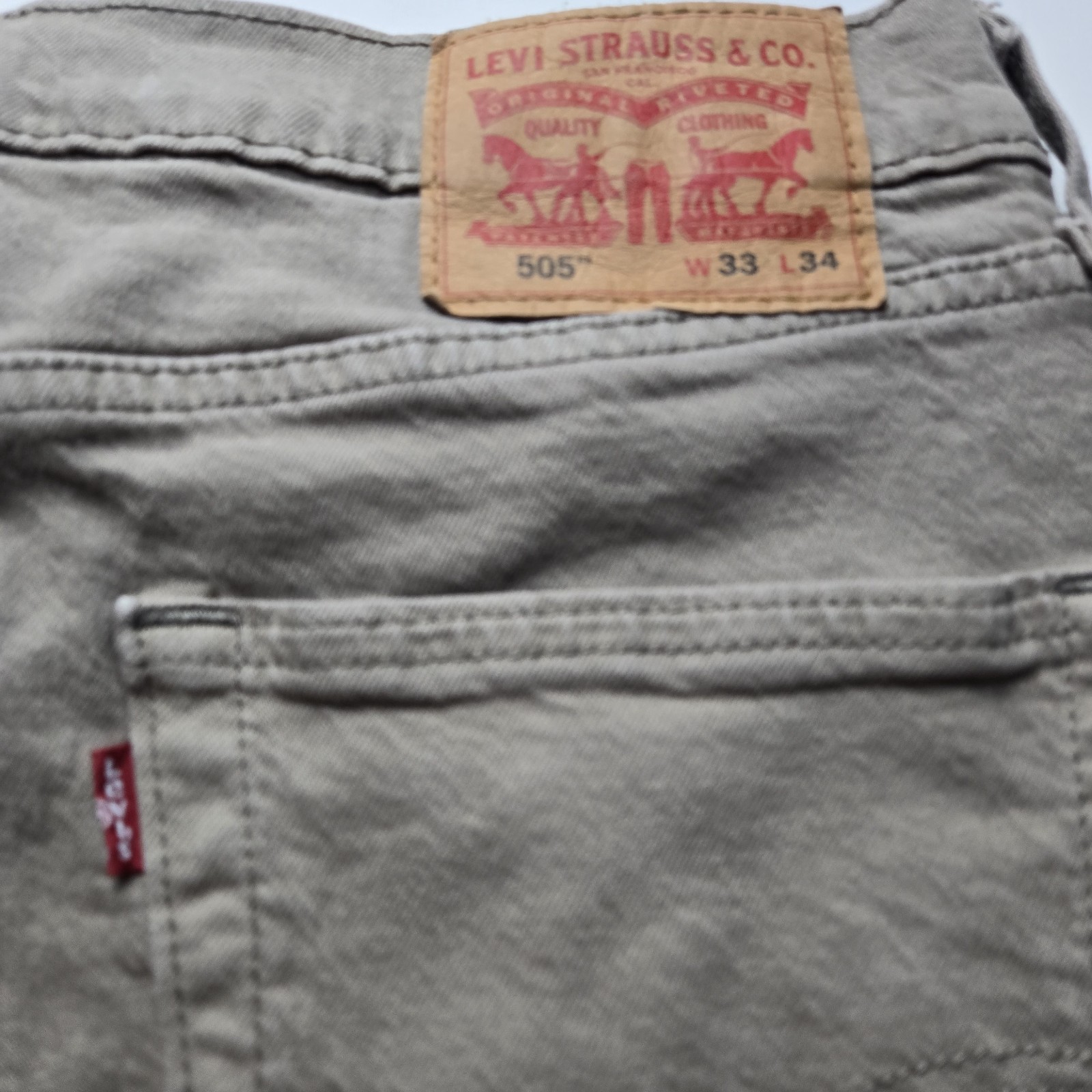 img_1771385475525_0-1.jpeg Levi's 505 Jeans Mens 33x34 Brown Straight Fit Waterless Pants