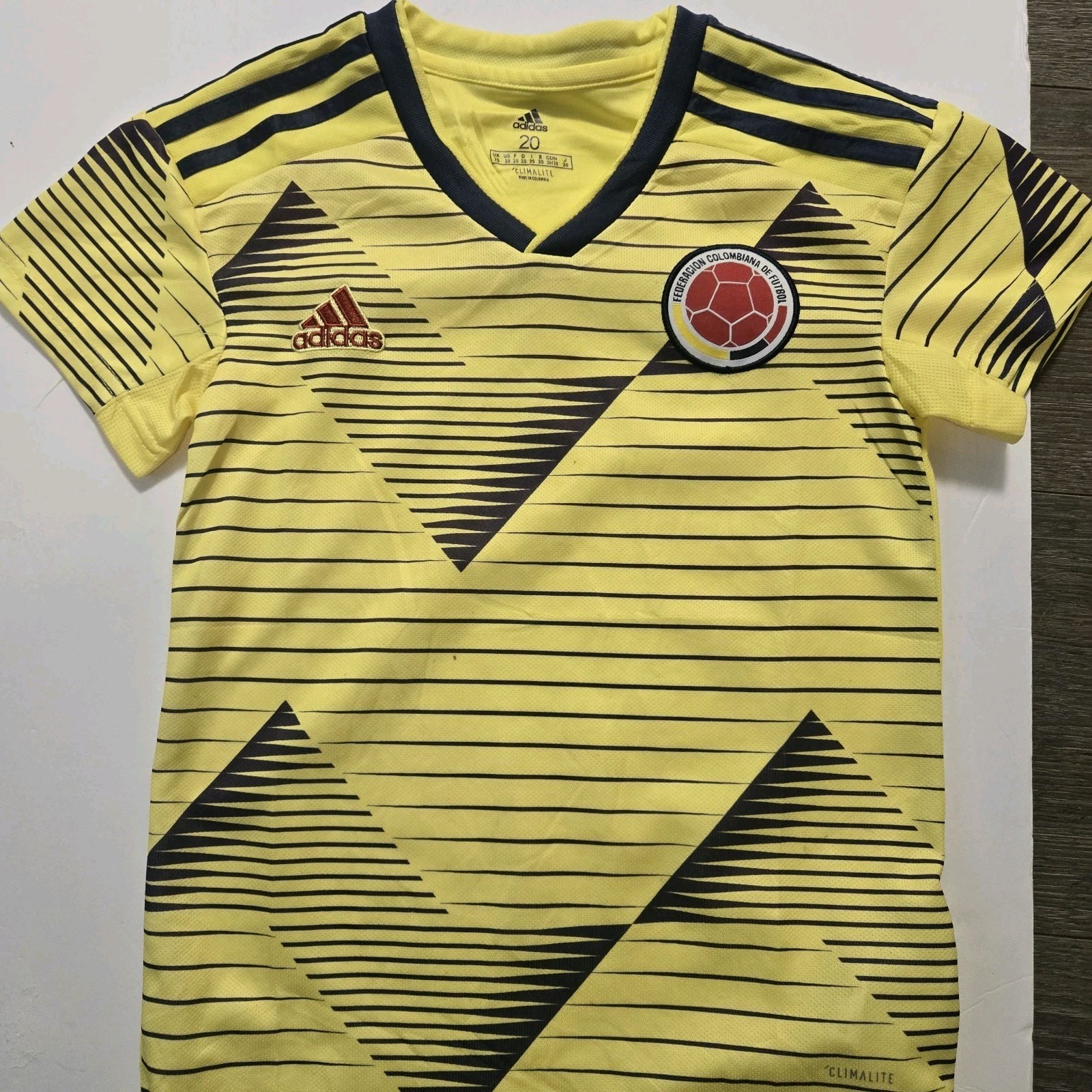 img_1771386571403_0-1.jpeg Colombia Jersey Mens Home Soccer Adidas Size 20 2019 READ