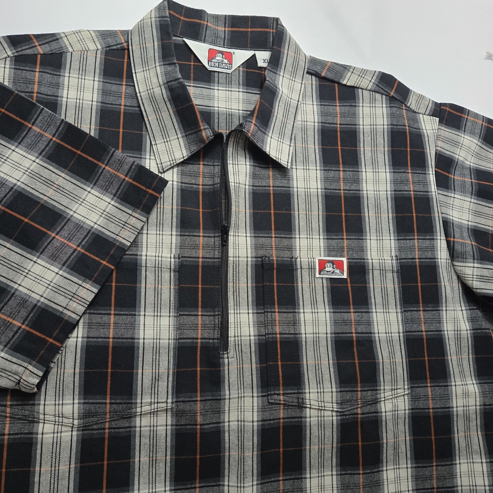 img_1771445377696_1-1.jpeg Ben Davis Hickory Stripe 1/2 Zip Work Shirt XL Short Sleeve Ben Davis USA - Image 2