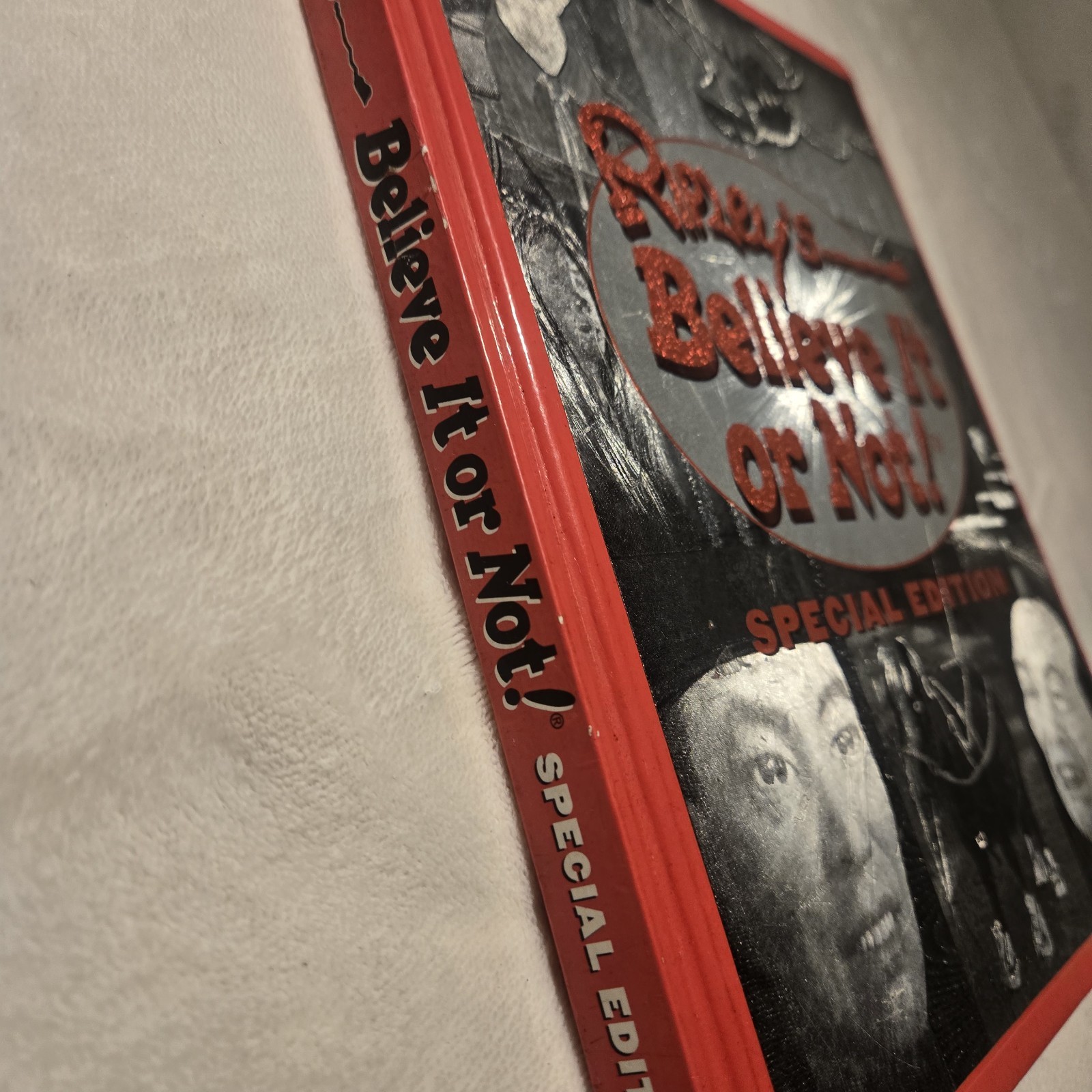 img_1771445412209_1-1.jpeg Ripley's Believe It Or Not Walmart Special Version (2001, Hardcover) - Image 2