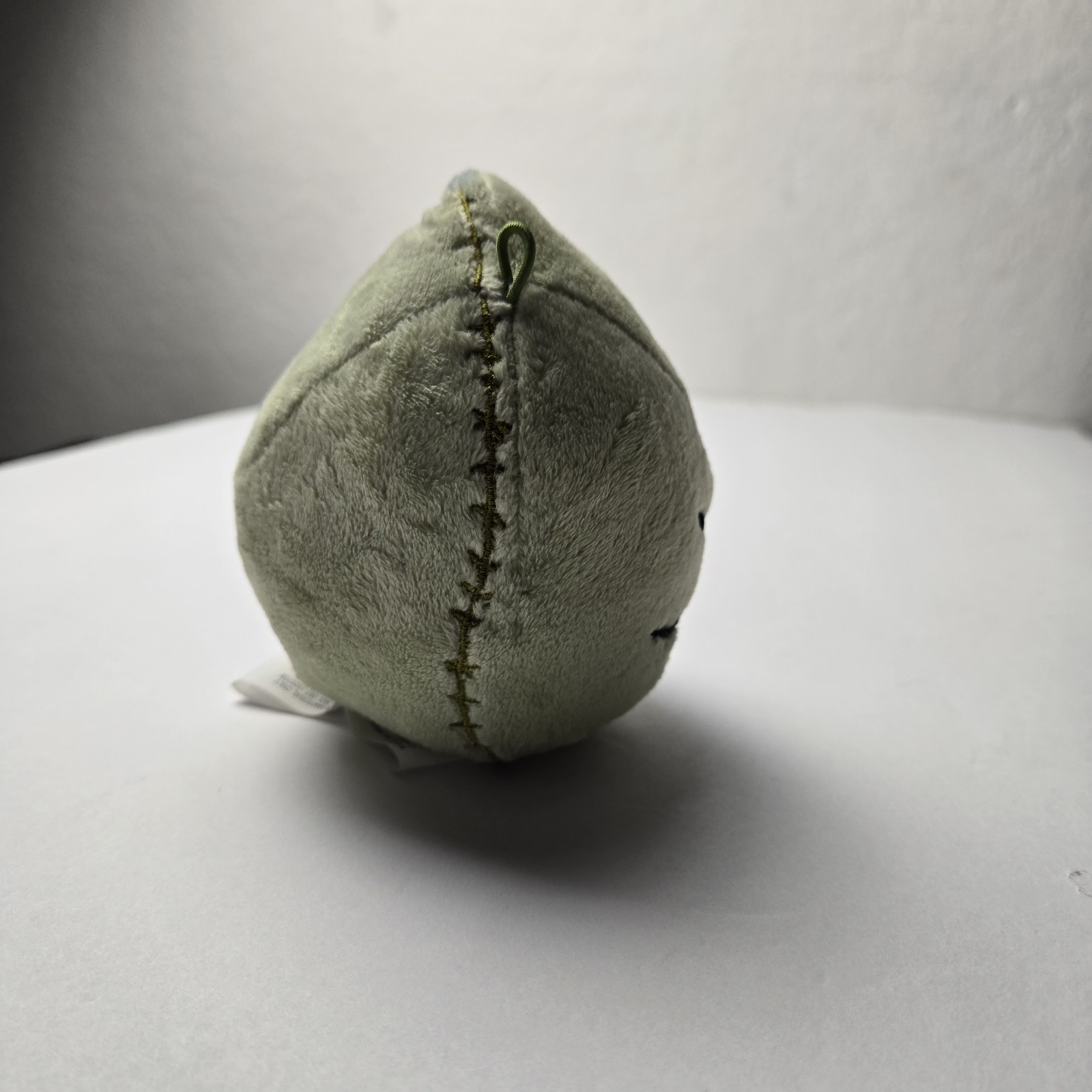 img_1771451597033_3-1.jpeg HALLMARK FLUFFBALL OOGIE BOOGIE THE NIGHTMARE BEFORE CHRISTMAS ROUND PLUSH - Image 4