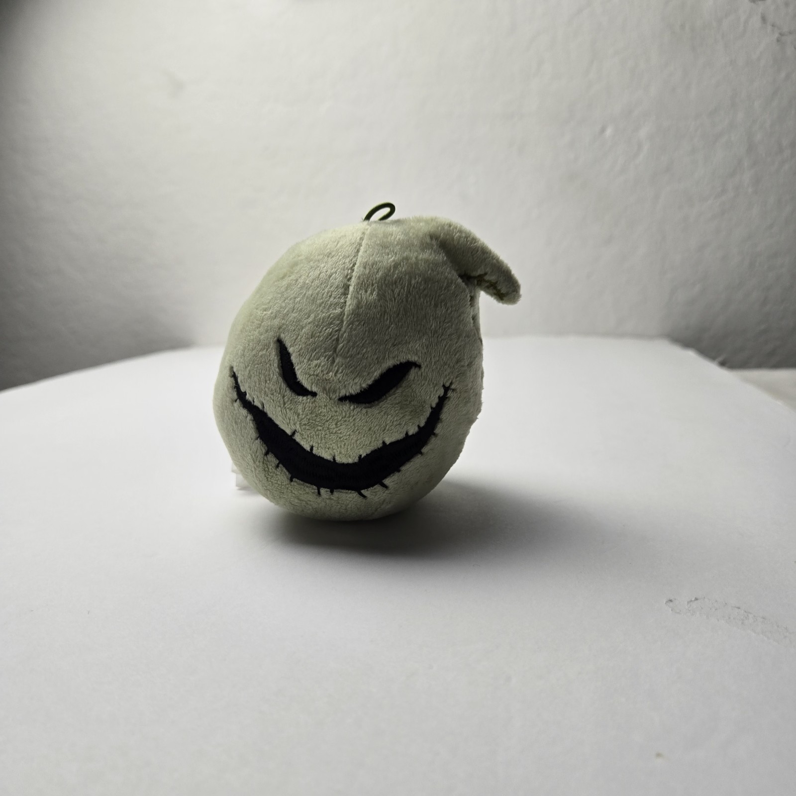 img_1771451598896_4-1.jpeg HALLMARK FLUFFBALL OOGIE BOOGIE THE NIGHTMARE BEFORE CHRISTMAS ROUND PLUSH - Image 5