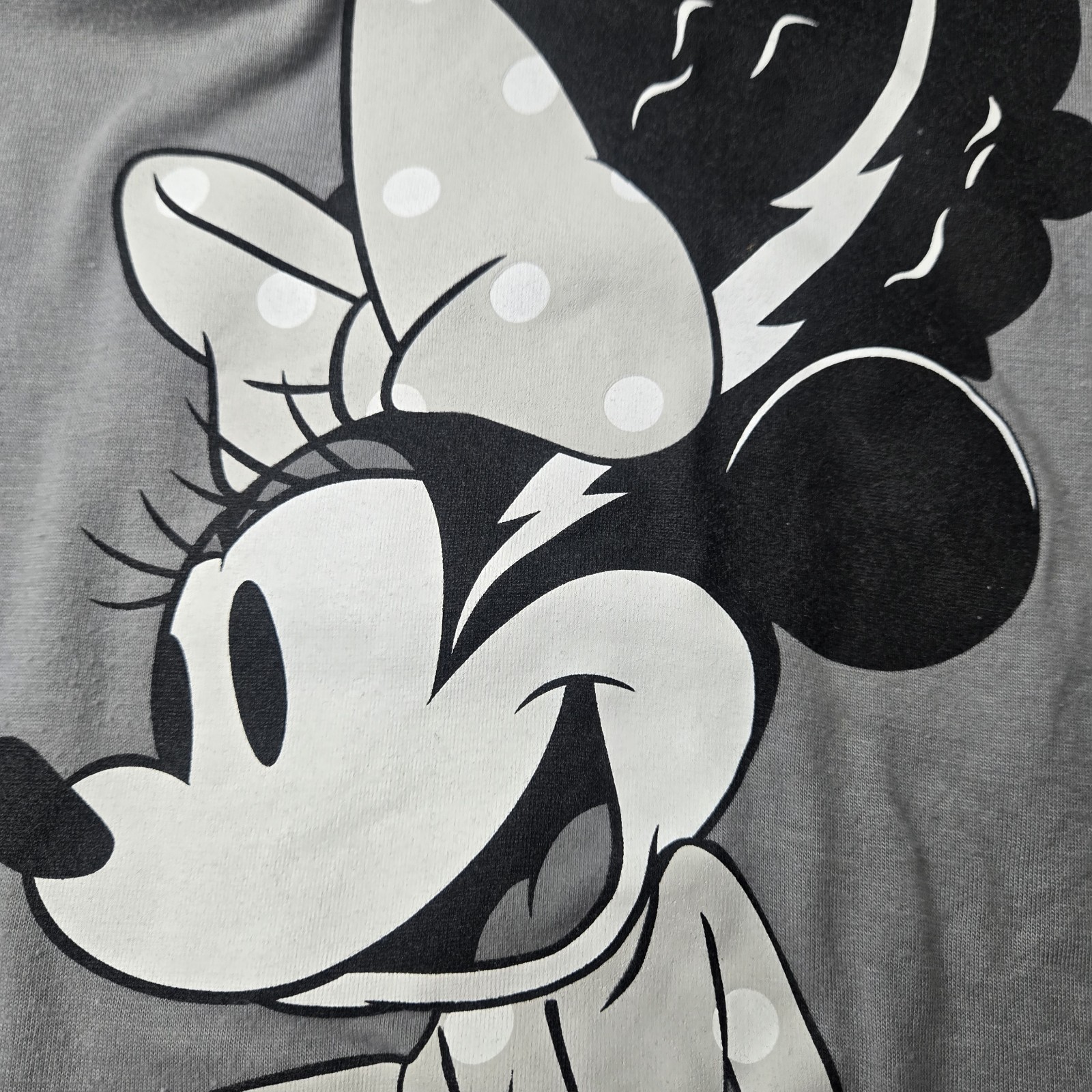 img_1771527834645_1-1.jpeg Women’s Vintage Minnie Mouse Gray Short Sleeve Tshirt L 8 10 - Image 2