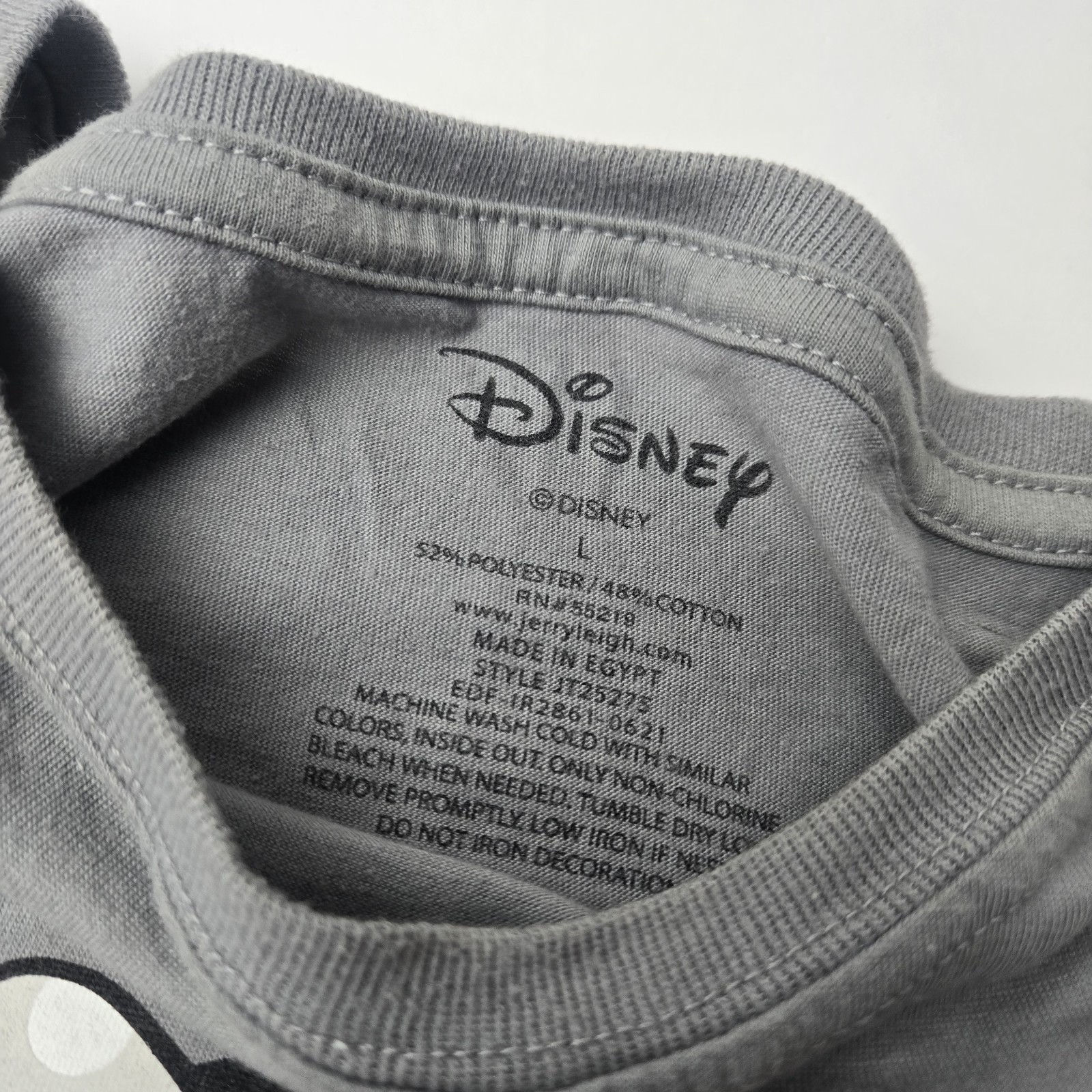 img_1771527843078_5-1.jpeg Women’s Vintage Minnie Mouse Gray Short Sleeve Tshirt L 8 10 - Image 6