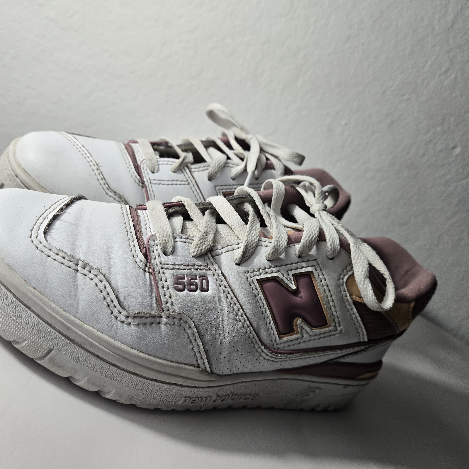 img_1771527859633_4-1.jpeg New Balance Women's 550 U.S. Size 9 - Image 5