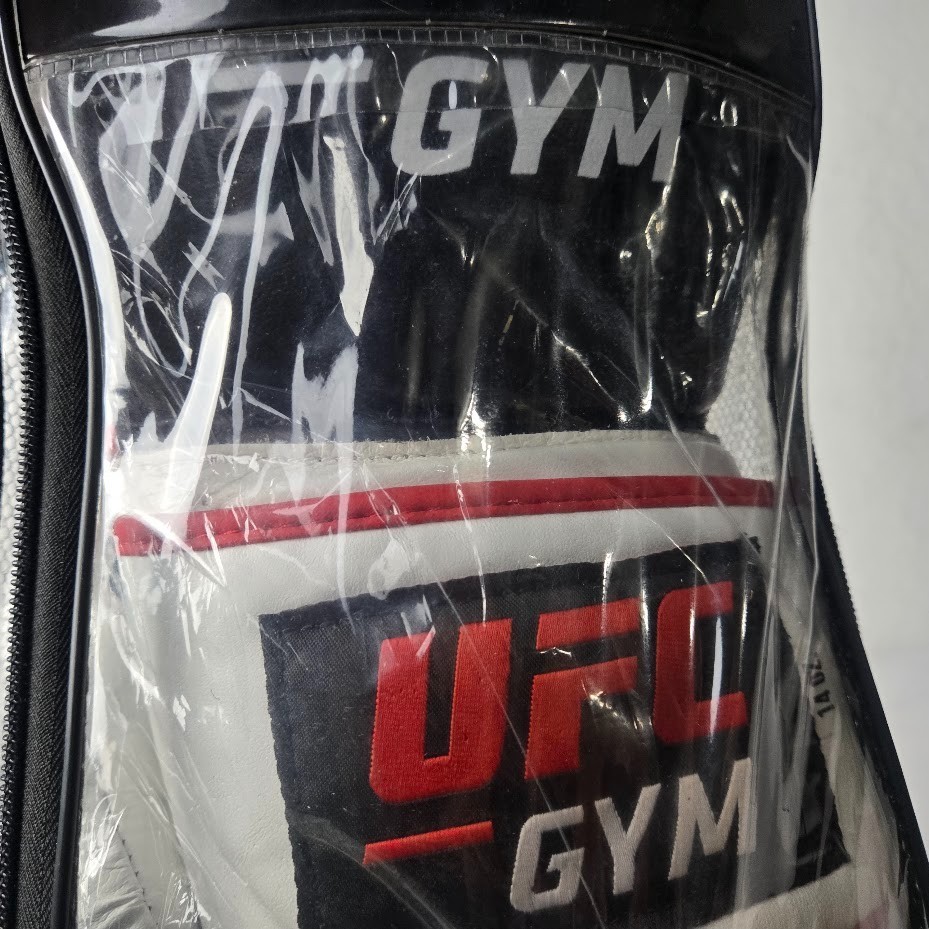 img_1771527939792_1-1.jpeg UFC Gym Unisex 14 OZ Premium Training Sparring Gloves Black Brand New - Image 2