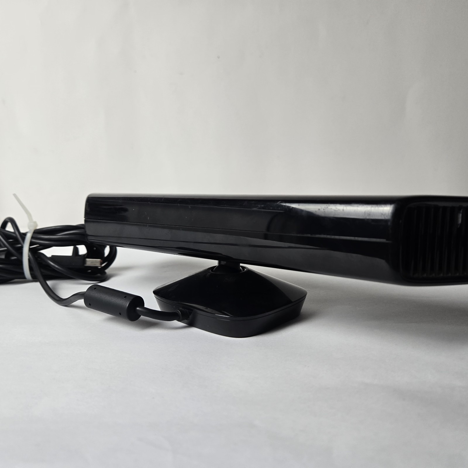 img_1771528699111_2-1.jpeg Microsoft Xbox 360 Kinect Motion Sensor Bar Model 1414 - Black Pre Owned - Image 3