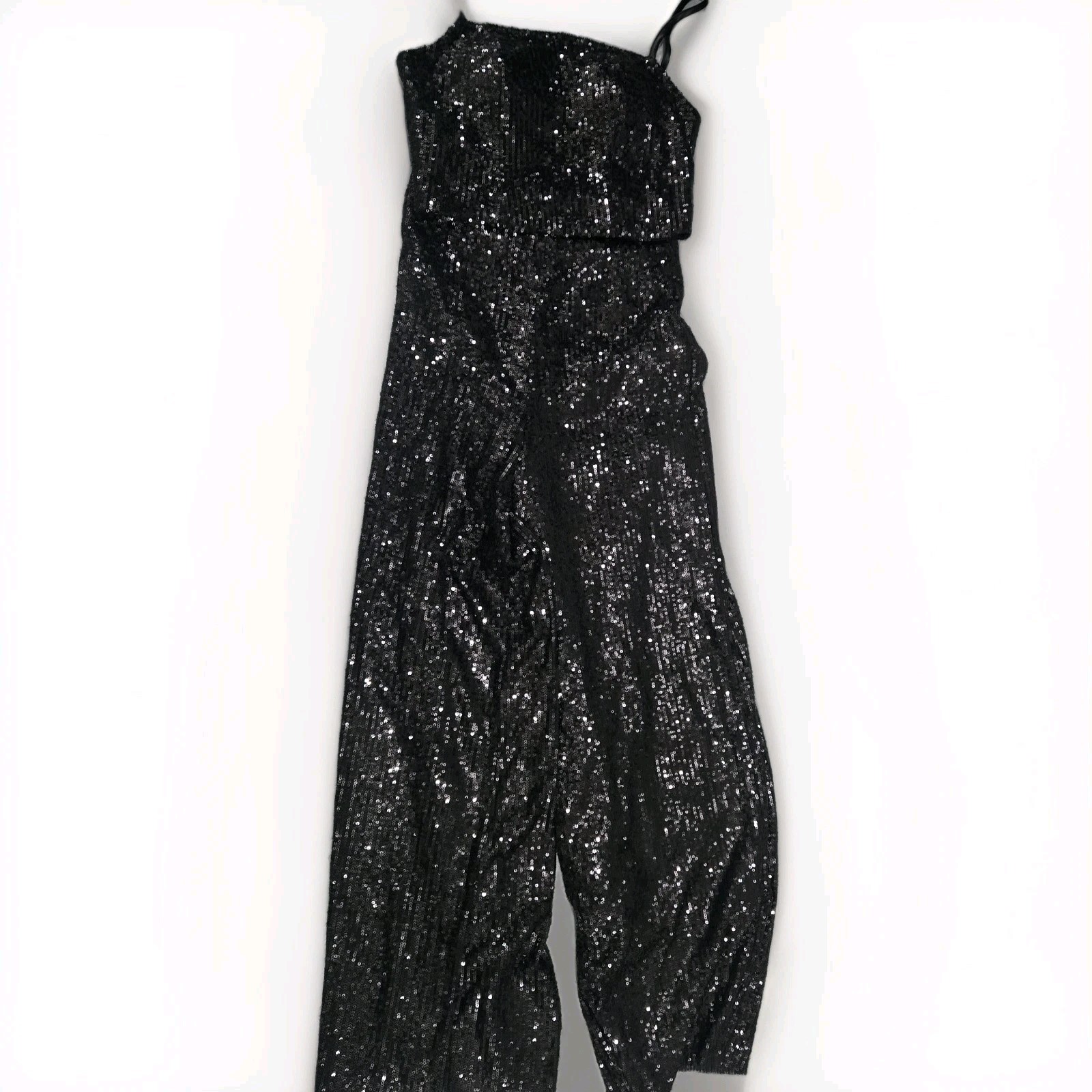 img_1771528735019_0-1.jpeg Fancy Black Sequin 2 Piece Set Tube Top 3D Flower Wide Leg Pants M