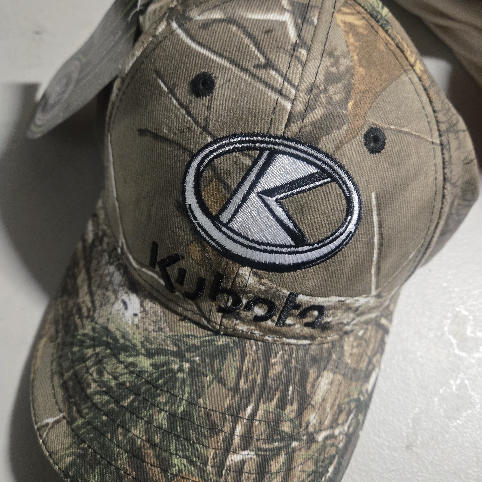 img_1771618890437_5-1.jpeg NWT KUBOTA CAMO baseball cap hat A51 - Image 6