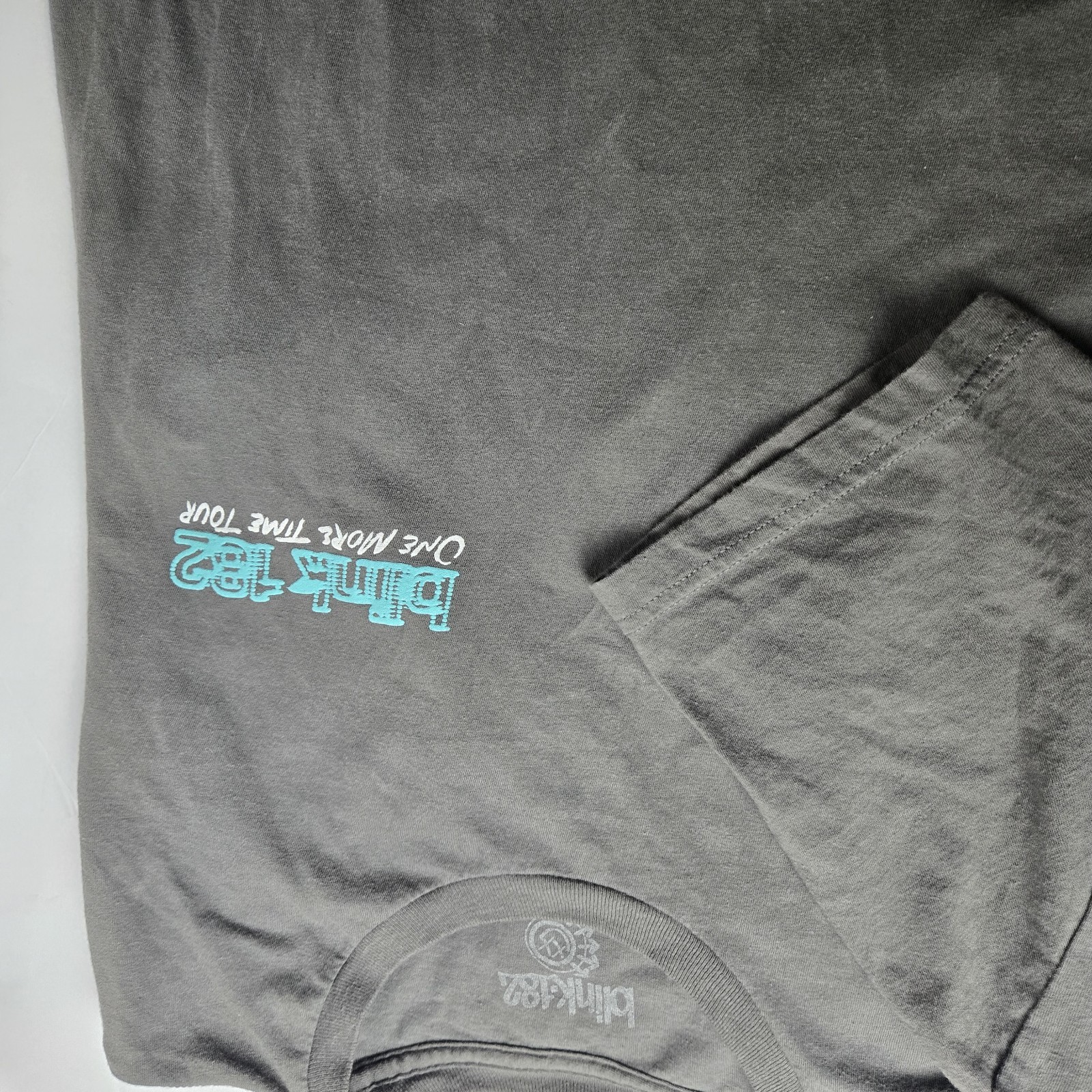 img_1771618946665_5-1.jpeg Blink 182 *OFFICIAL* One More Time 2024 Tour Merch Shirt Gray Medium M - Image 6