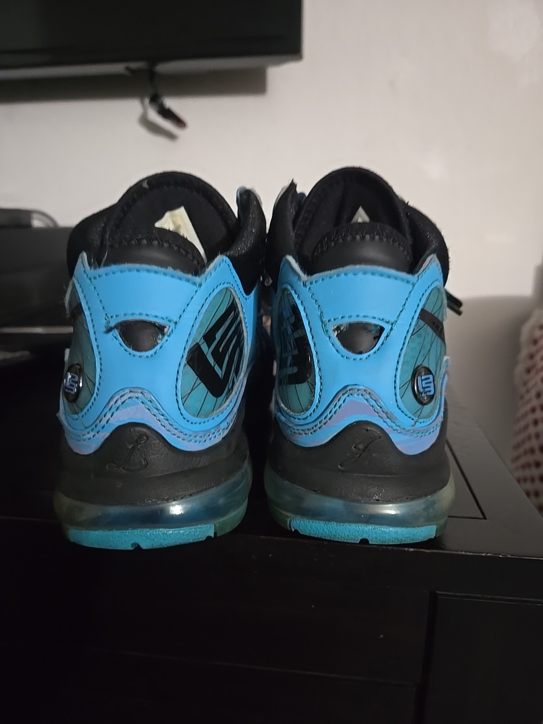 img_1771622482177_3-1.jpeg Size 4.5Y- Nike Air Max LeBron 7 Retro QS 2020 All Star - Image 4