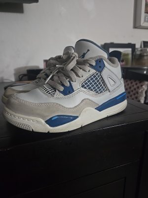 Nike Air Jordan 4 Retro Shoes Youth Size 12C Basketball BQ7669-141 OG